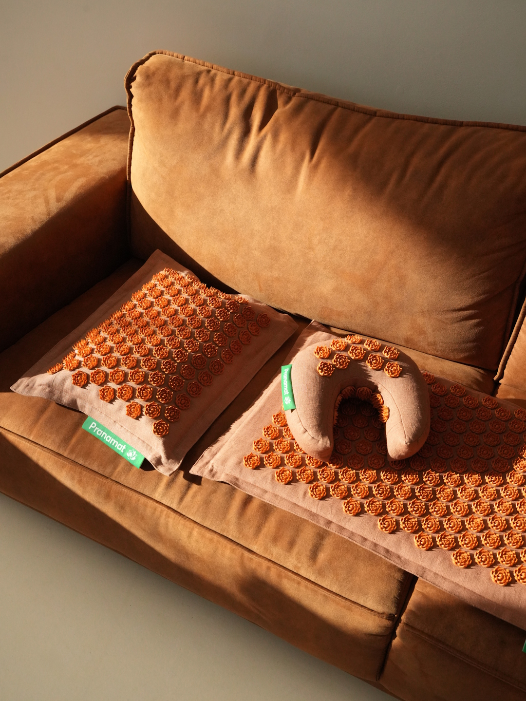 Pranamat + PranaPillow + PranaMoon (Caramel Mousse)