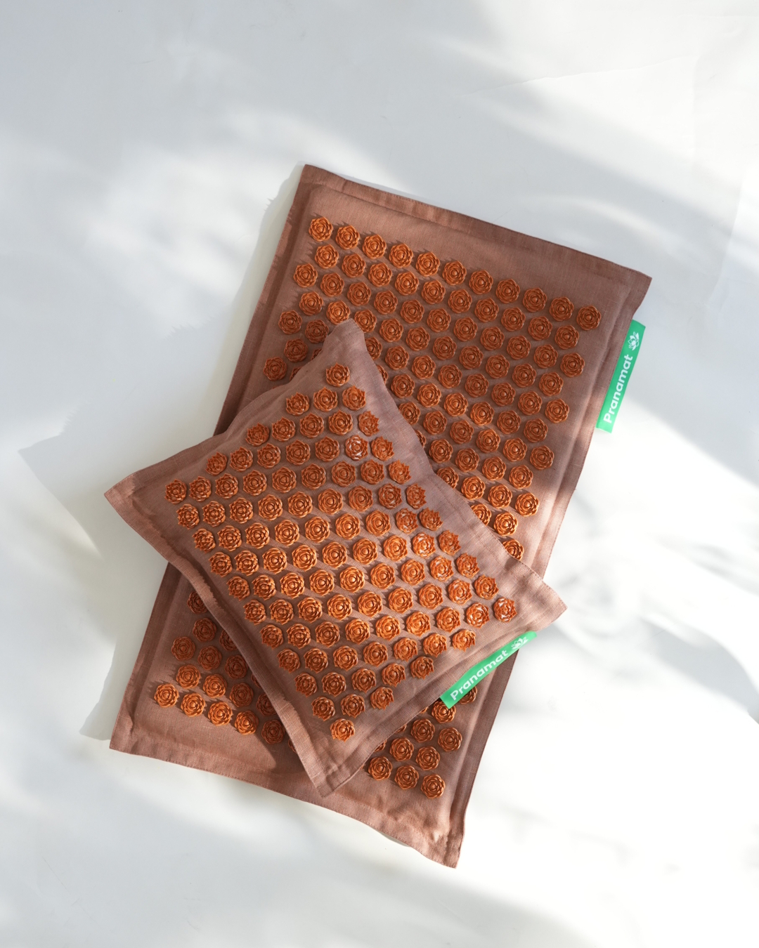 Pranamat + PranaPillow (Caramel Mousse)